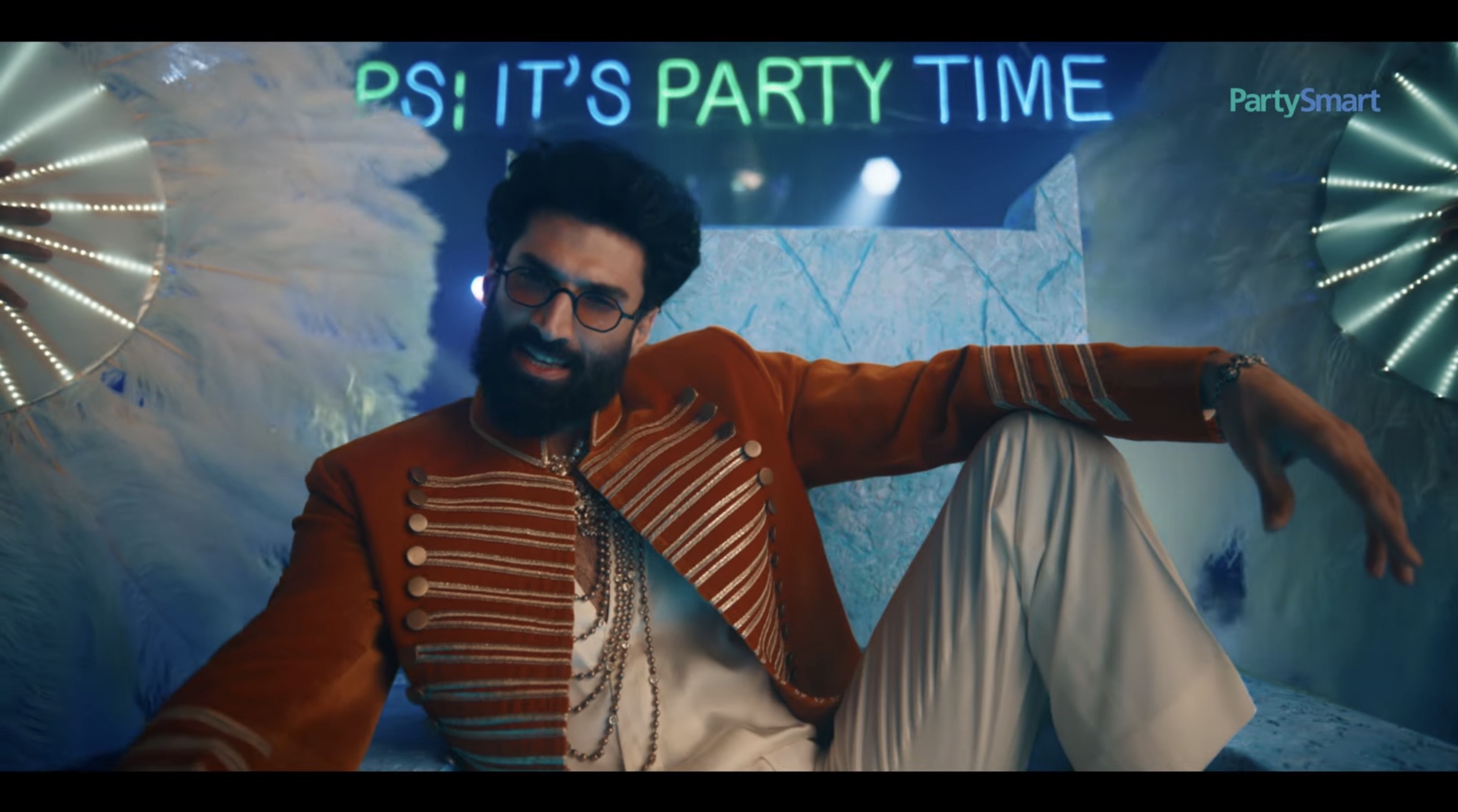 Party Smart | FT. Aditya Roy Kapoor 9 SG Dream Media 40 2 SG Dream Media